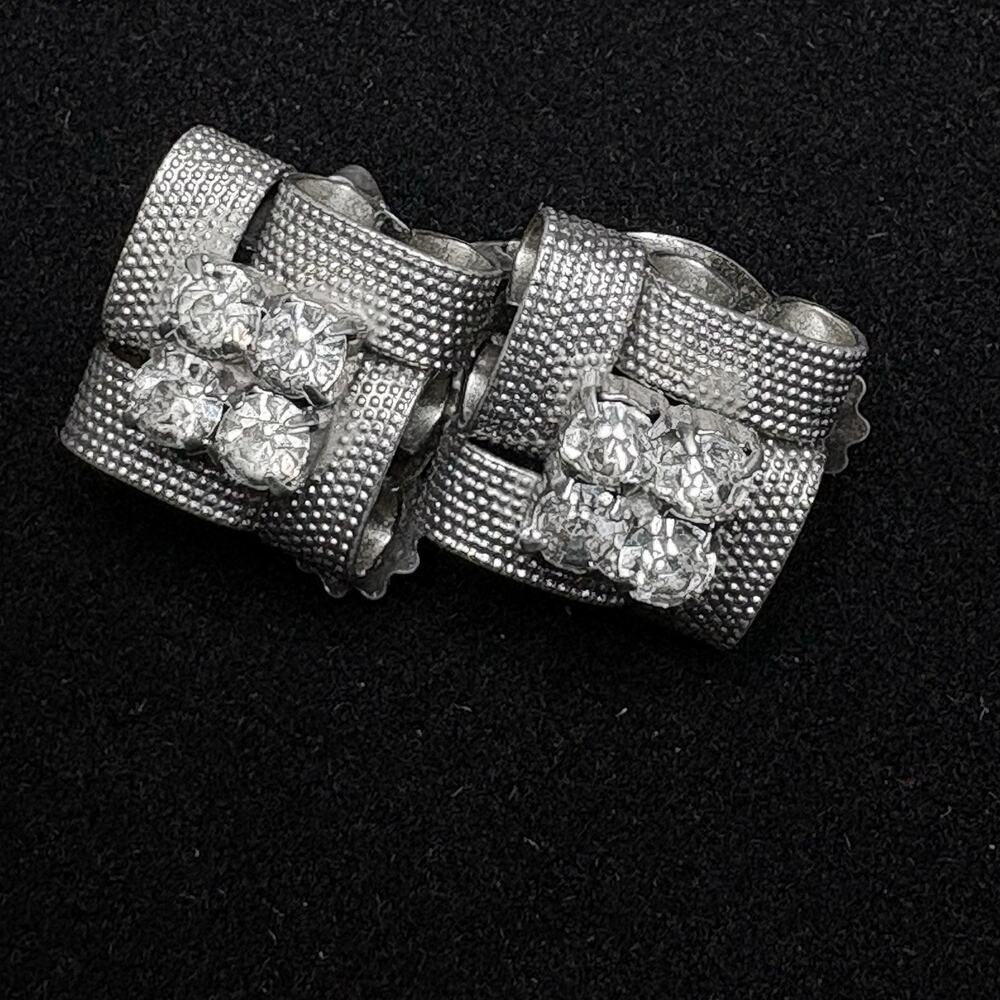 Vintage Silver Tone Clip-On Earrings w/ Rhinestones Thimble Texture Bow Design